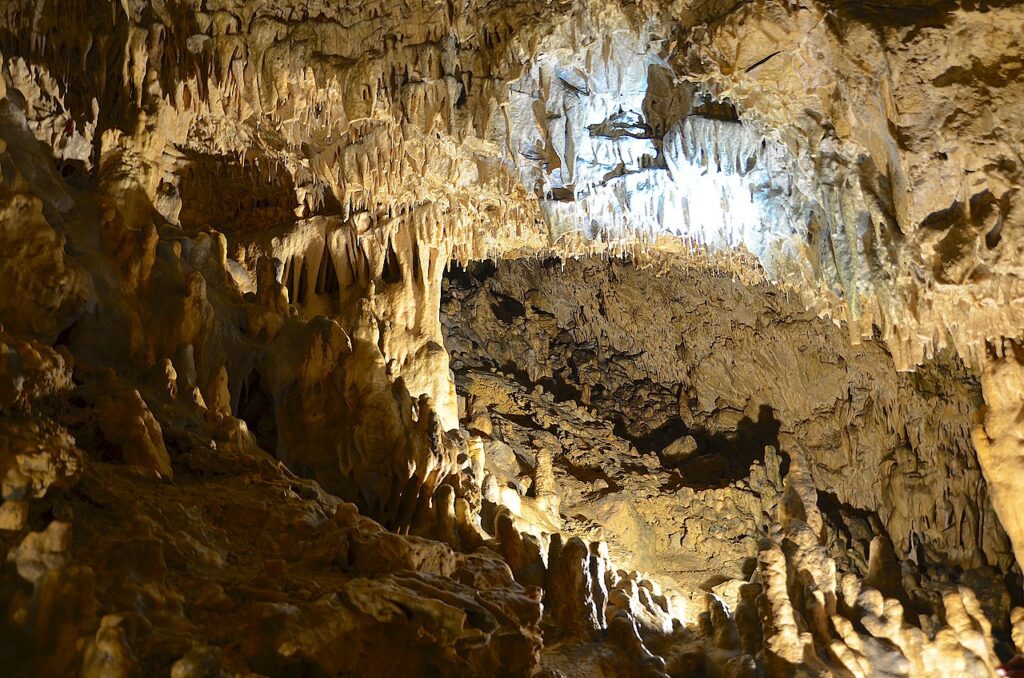 Kotumsar Cave Jagdalpur Bastar - Bastariya.com